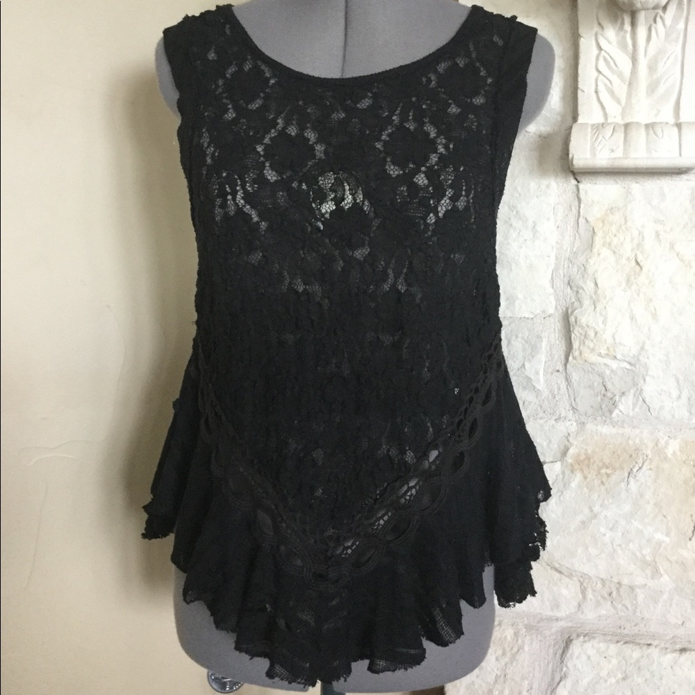 Free People Lace Sleeveless top. S